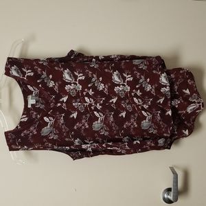 Women sleeveless blouse